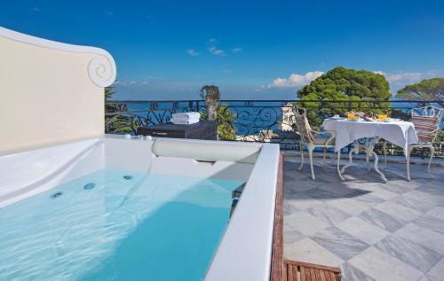 Marina Grande Hotel | Luxury Villa Excelsior Parco