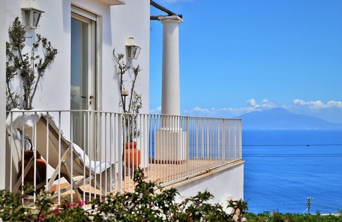 Marina Grande Villa | Luxury Villa Fiorita by Elite Villas