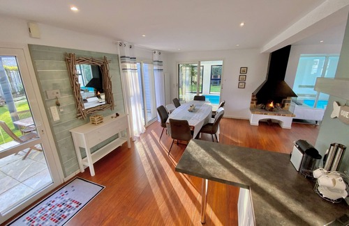 Plouescat Villa | Luxury villa, heated pool at 30 °, Spa at 37 °, 200 m beach and trails