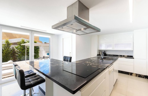 Guadalmar Villa | Luxury Villa "Ohana 2" with Pool, Wi-Fi, Terrace & Garden