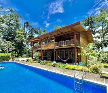 Punta Uva House | Luxury Villa Panorama Verde Pool House