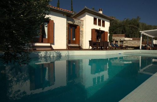South Pelion Villa | Luxury Villa, Pinakates Peliou