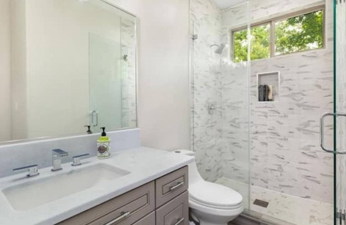 Lawndale/ Wayside Villa | Luxury Villa Resort-Sleeps 20