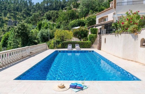 Saint-Raphael Villa | Luxury villa, set in the hills in a quiet securedomain, with amazing views of the hills and the sea - 2303
