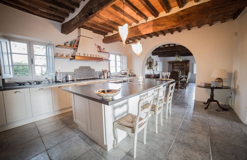 Cortona Villa | Luxury villa with amazing views, beautiful gardens and private pool