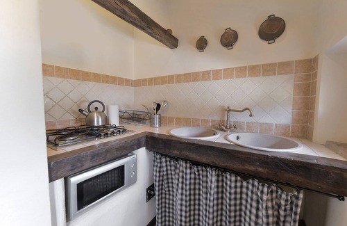 Montespertoli Villa | Luxury Villa with Swimmingpool in Chianti/Sleeps 21 - or more in extra suites