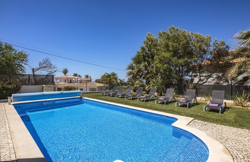 Boliqueime Villa | Luxury Villa with Private Pool, Games Room and Gym. 15 mins drive to the Beach!