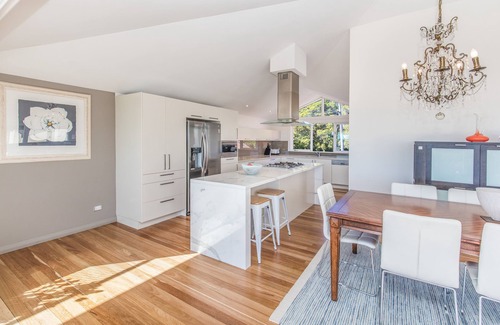 Mosman House | Luxury Villas Balmoral Bluewater (Walk to Beach)