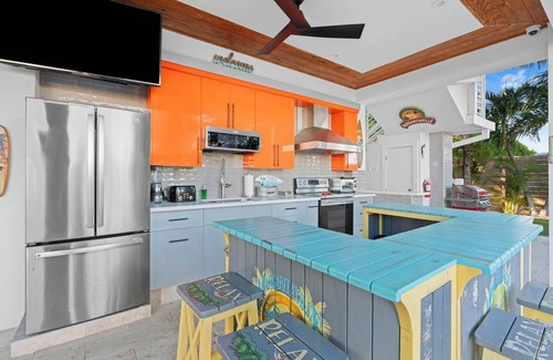 Marathon House | Luxury Waterfront Oasis w Heated Pool and 50' Dock