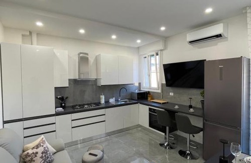 Savena Apartment | LuxuryBnBo