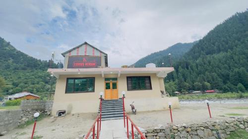 Azad Kashmir Hotel | Luxus Keran