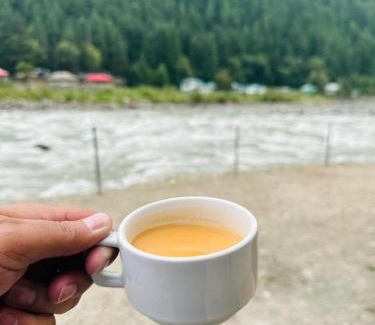 Azad Kashmir Hotel | Luxus Keran