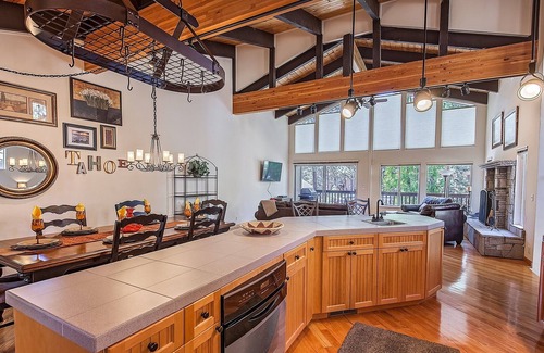 Zephyr Cove House | LV93. Lake Village Town Home. Close to Casinos and Beaches