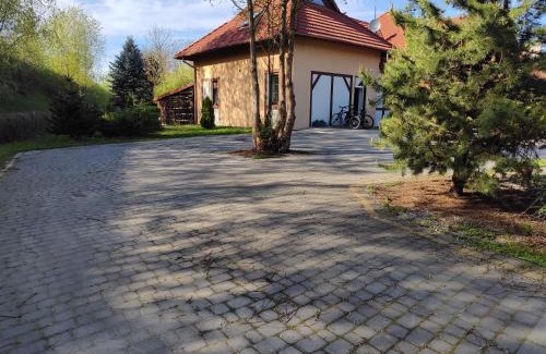 Jaroslaw Bed & Breakfast | Lwi dworek LD