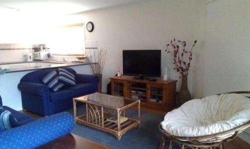 Ventnor House | Lyall Street Retreat