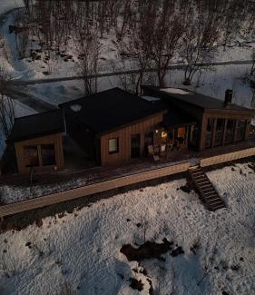 Lyngen House | Lyngen Alps Panorama