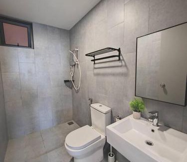 Taman Pertama Apartment | M Vertica New Lovely 3BR w 100mbps Wi-Fi