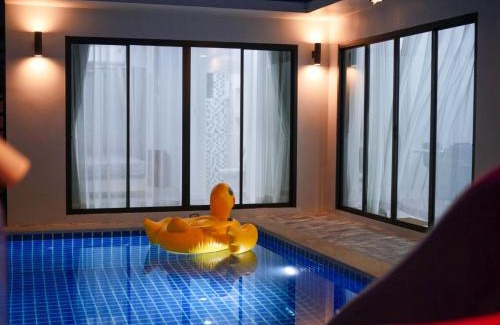 Cha-am Villa | M View Pool villa