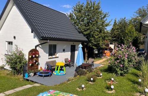 Wadowice House | Mały biały domek Wadowice SPA jacuzzi sauna Gorzen blisko Wadowic