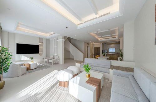 King Abdul Aziz Road Villa | Mabaat-Jasmine Greek Villa 4BR- 583 Villa 7