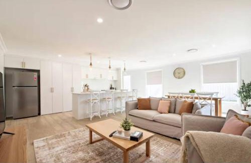Dubbo House | Macintyre House