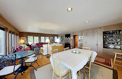 West Southport House | Maddock Cove Cabin