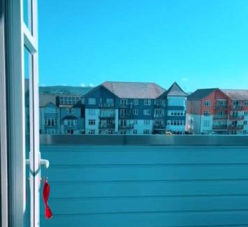 Exmouth Apartment | Madison Wharf - Waterside - Balcony
