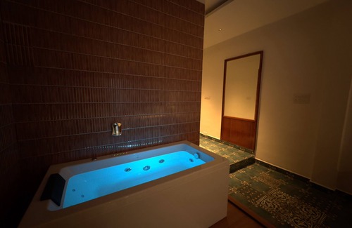 Mahabalipuram Beach Hotel | Madras Chronicle Bay Resort & Spa