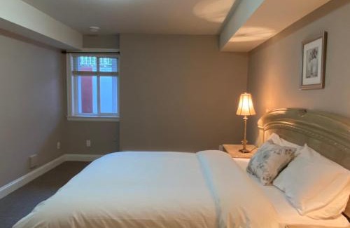 Douglas House | Mae Sweet Home
