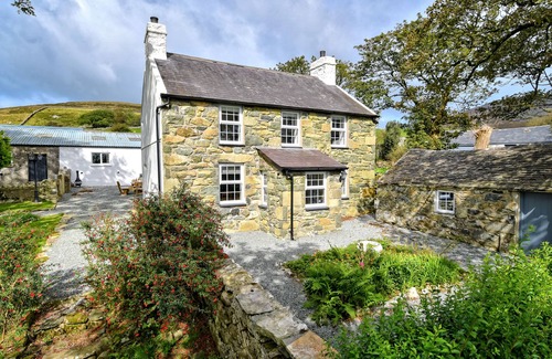 Rhyd-y-clafdy House | Maes y Llan - Four Bedroom House, Sleeps 8