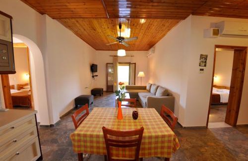 Agios Georgios Pagon Apartment | Magdalini Apartments