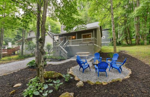 Maggie Valley House | Maggie Valley Mountain Escape with Fire Pit and Deck