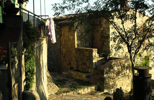 Montemassi Apartment | Magical place, middle ages and nature!