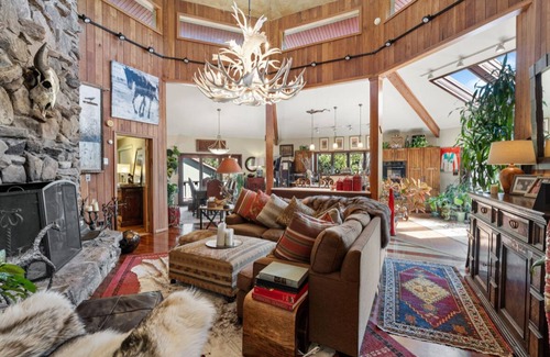 Loch Sheldrake House | MAGICAL CATSKILLS ESCAPE IN 10 ACRE PROPERTY WITH 3 PRIVATE BODIES OF WATER