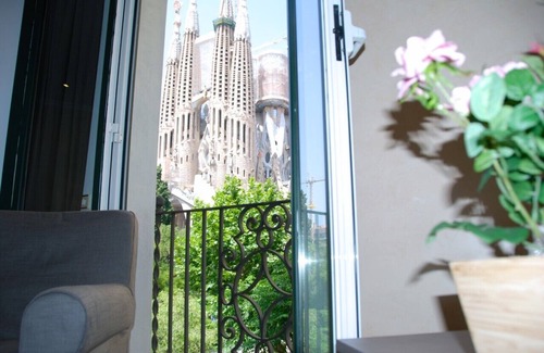 La Sagrada Familia Apartment | Magical Sagrada Familia