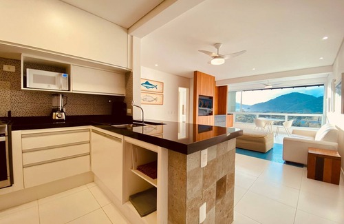 Sao Sebastiao Apartment | Magical View at Camburyzinho Beach B