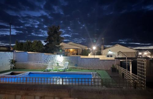 Aldea del Fresno Ski Chalet | Magnífico chalet con piscina privada y vistas impresionantes