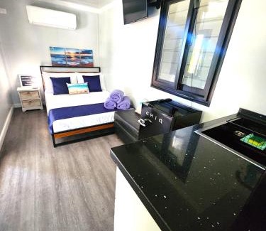 Horseshoe Bay Apartment | MAGNETIC CABIN Entire Studio on Magnetic Island
