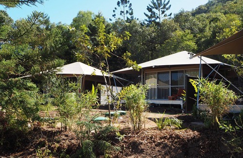 Nelly Bay RV Rental | Magnetic Glamping Tent 2