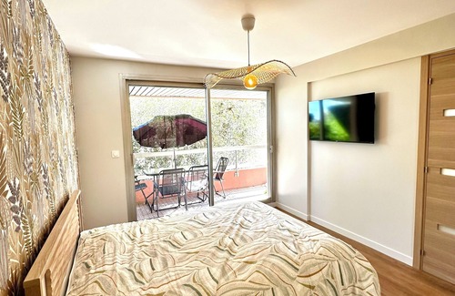 Caucade Apartment | Magnificent air-conditioned apartment with swimming pool and private parking lot