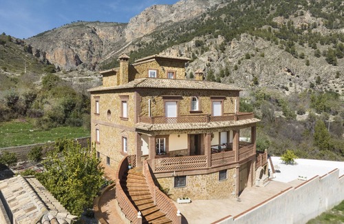 Moclin Cottage | Magnificent Andalusian villa with pool, fireplace and garden