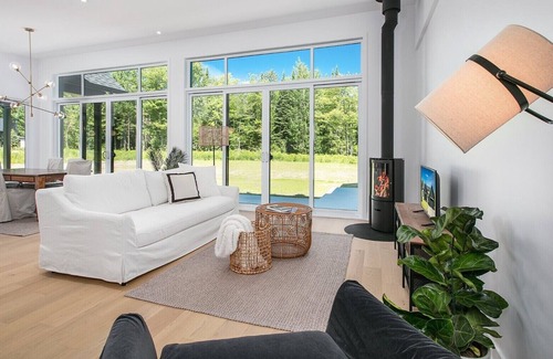 Lac-Brome House | Magnificent contemporary residence in Lac Brome