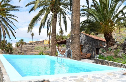 Vallehermoso Cottage | Magnificent country house with spectacular views of the sea and the mountains