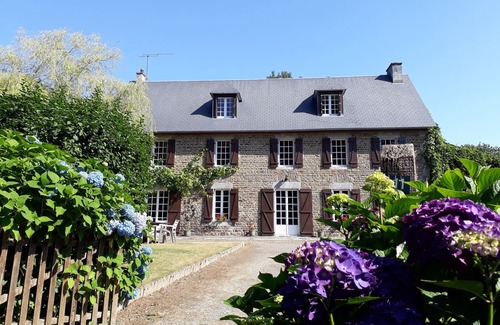 (le) Mesnil Hue House | Magnificent Country House with private heated pool, gardens & close to beaches