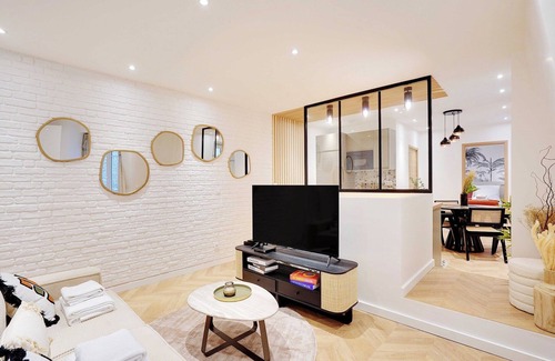 Neuilly-sur-Seine Apartment | Magnificent Apartment 1BR/4P - Arc de Triomphe