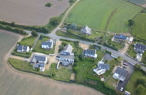 Ploubazlanec House | Magnificent gîte with sea view, heated indoor pool facing Brehat Island