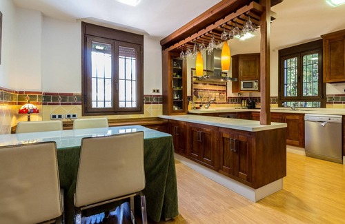 El Valle Villa | Magnificent house with pool, garden and views