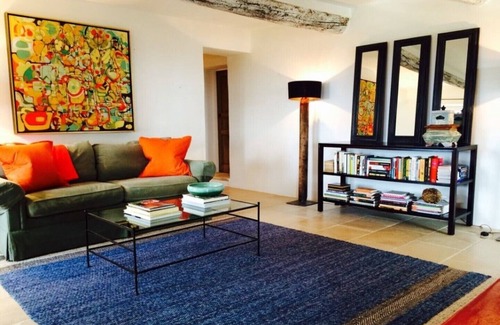 Murs House | Magnificent Provencal farmhouse surrounded by lavender & olive trees