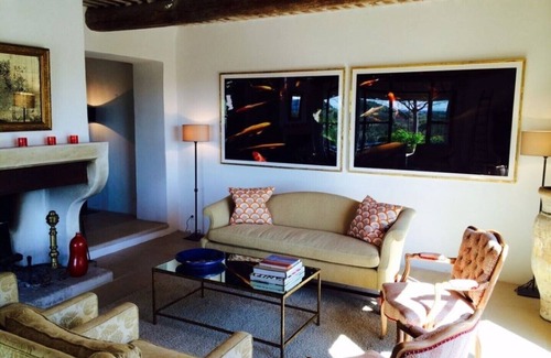 Murs House | Magnificent Provencal farmhouse surrounded by lavender & olive trees