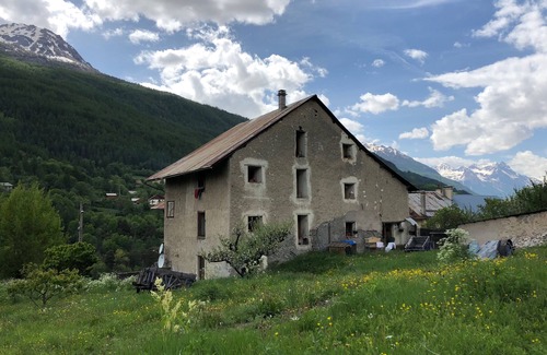 Forville Ski Chalet | magnificent renovated chalet - sleeps max 8 adults